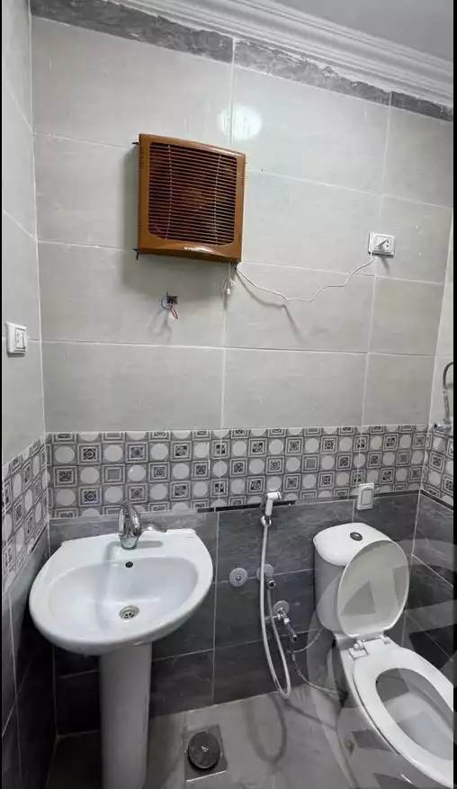 https://aqarmap.com.eg/ar/listing/6001947-for-rent-cairo-mokattam-el-hadabah-el-wosta-6th-zone