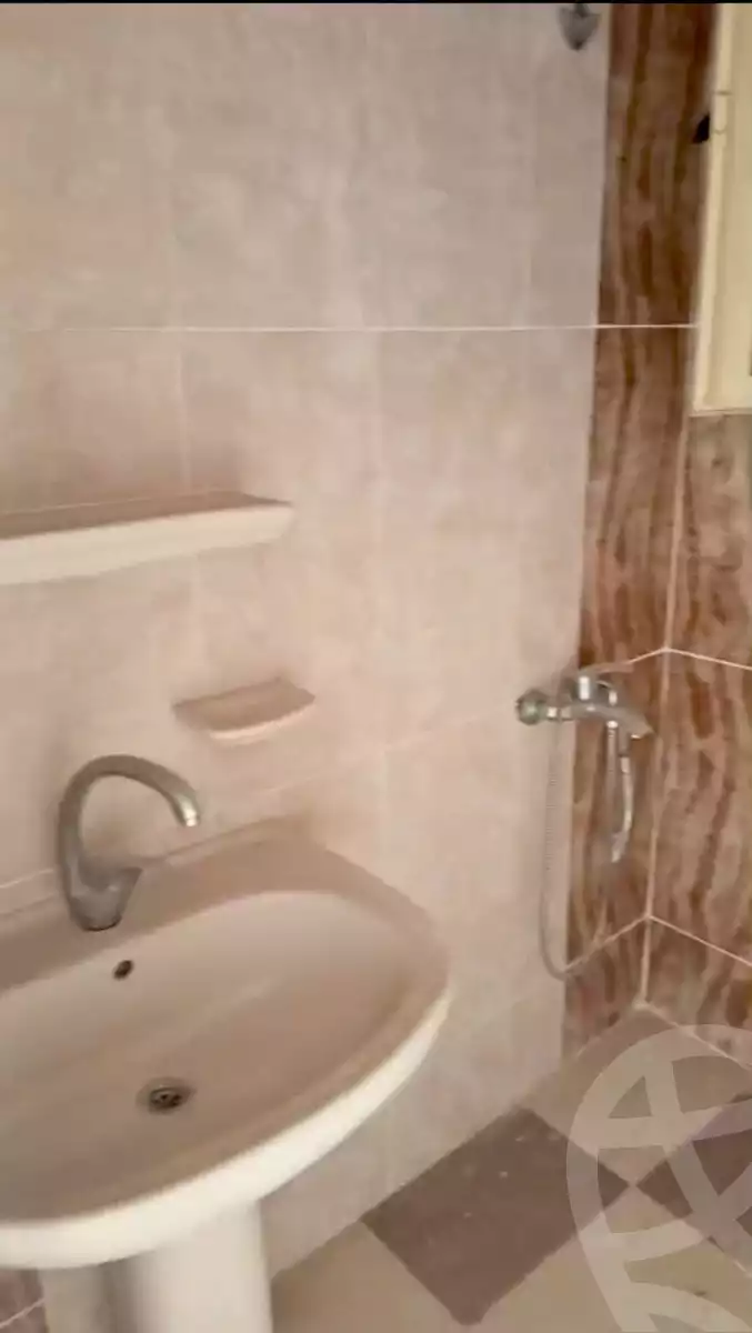 https://aqarmap.com.eg/ar/listing/6004786-for-sale-alexandria-l-jmy-el-hanouvel-al-asdakaa-st
