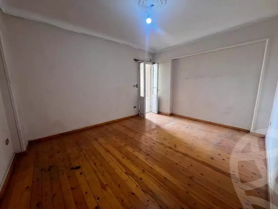 https://aqarmap.com.eg/en/listing/6005927-for-rent-alexandria-zezenia