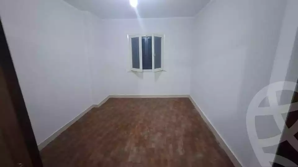 https://aqarmap.com.eg/en/listing/6006007-for-sale-alexandria-ganaklis-shr-mrtdy-bsh