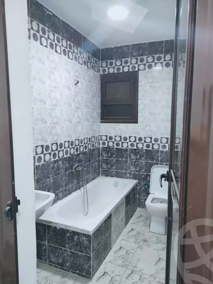 https://aqarmap.com.eg/en/listing/6006970-for-rent-cairo-helwan-hadayek-helwan-el-dawagen