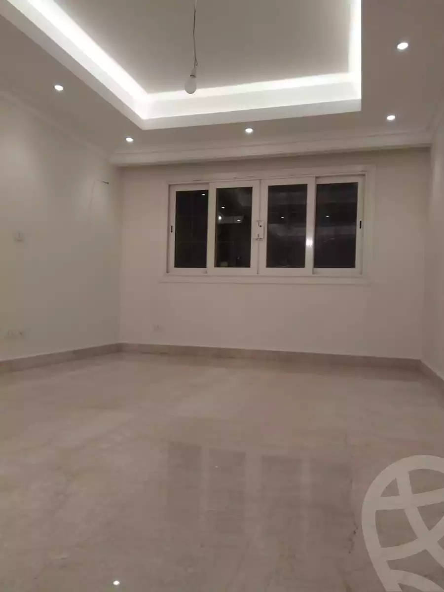 https://aqarmap.com.eg/en/listing/6008191-for-rent-cairo-new-cairo-compounds-mountain-view-hyde-park
