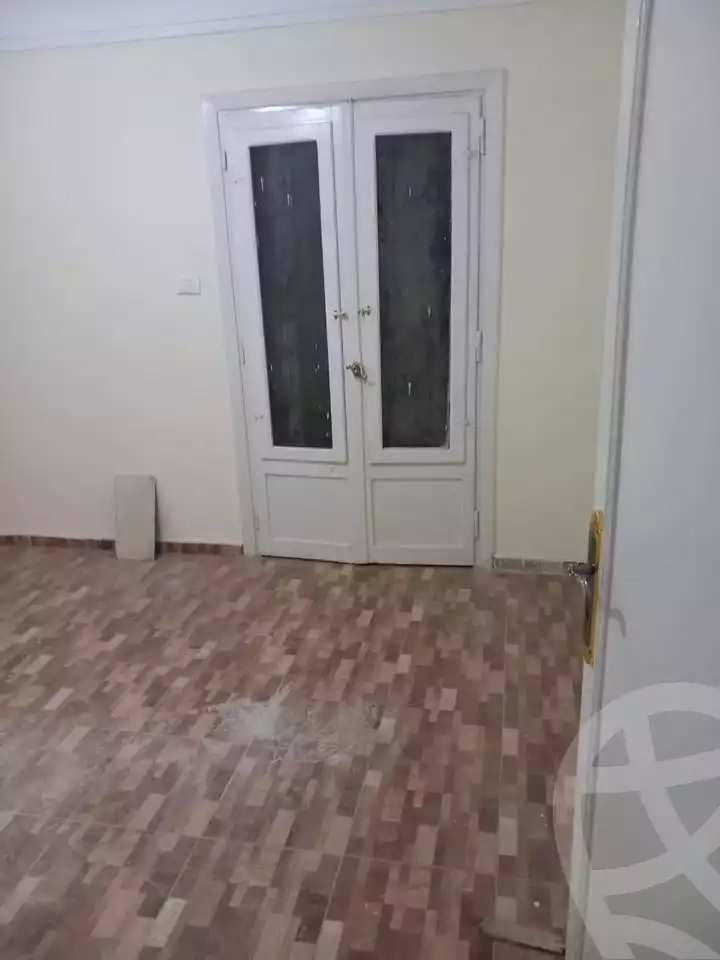 https://aqarmap.com.eg/ar/listing/6011350-for-sale-cairo-helwan-mohamed-sayed-ahmed-st