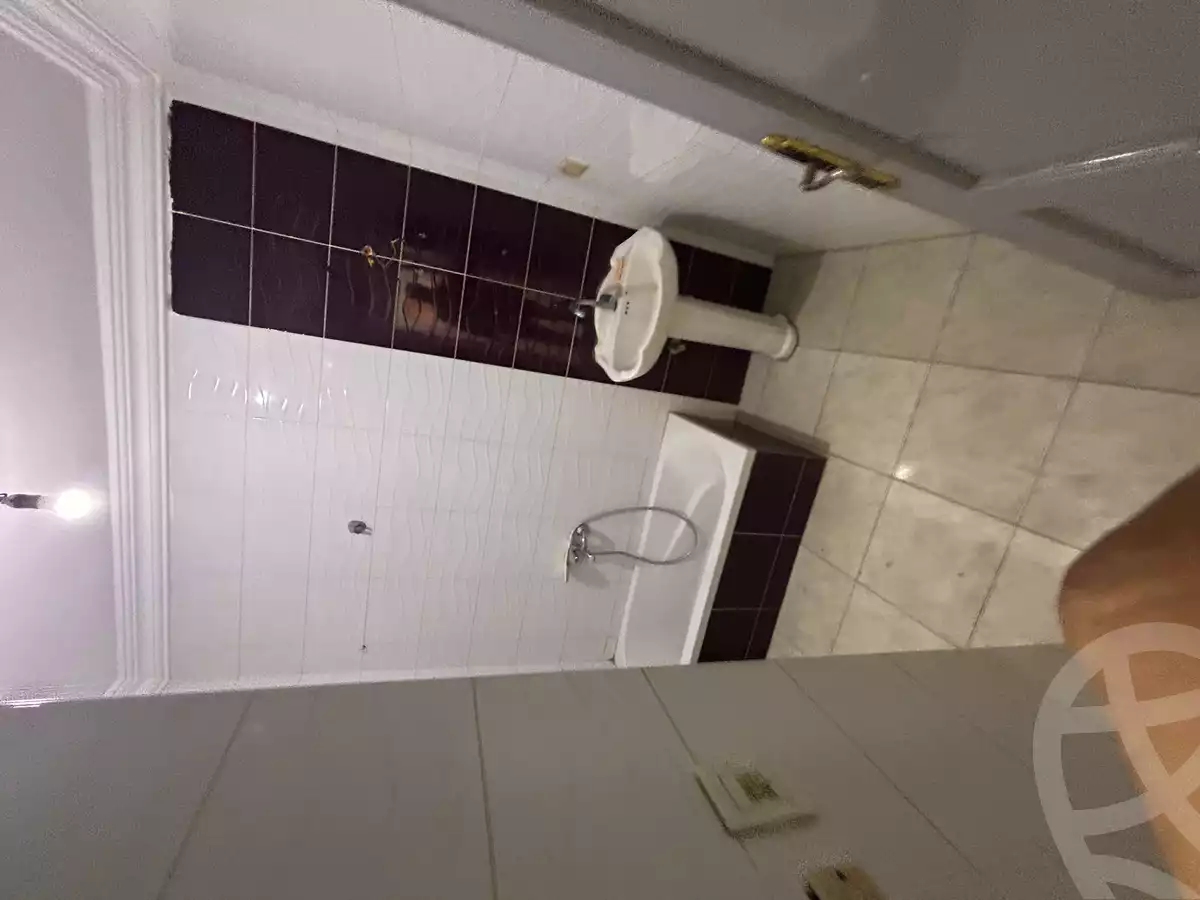 https://aqarmap.com.eg/en/listing/6014485-for-rent-cairo-mokattam-lhdb-l-ly-manteqt-ganob-s