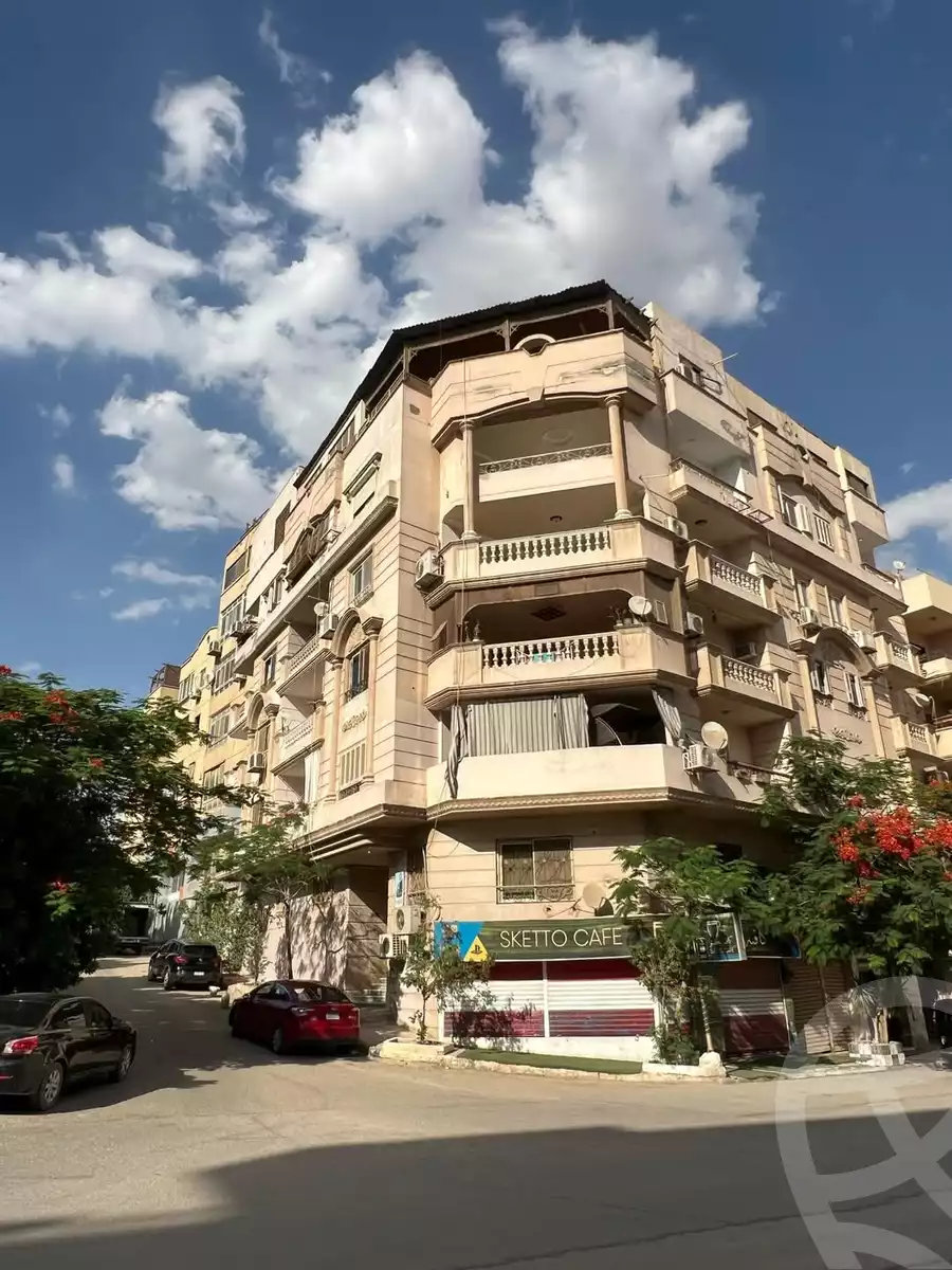 https://aqarmap.com.eg/en/listing/6015211-for-sale-cairo-mokattam-lhdb-l-ly-huda-shaarawy-st