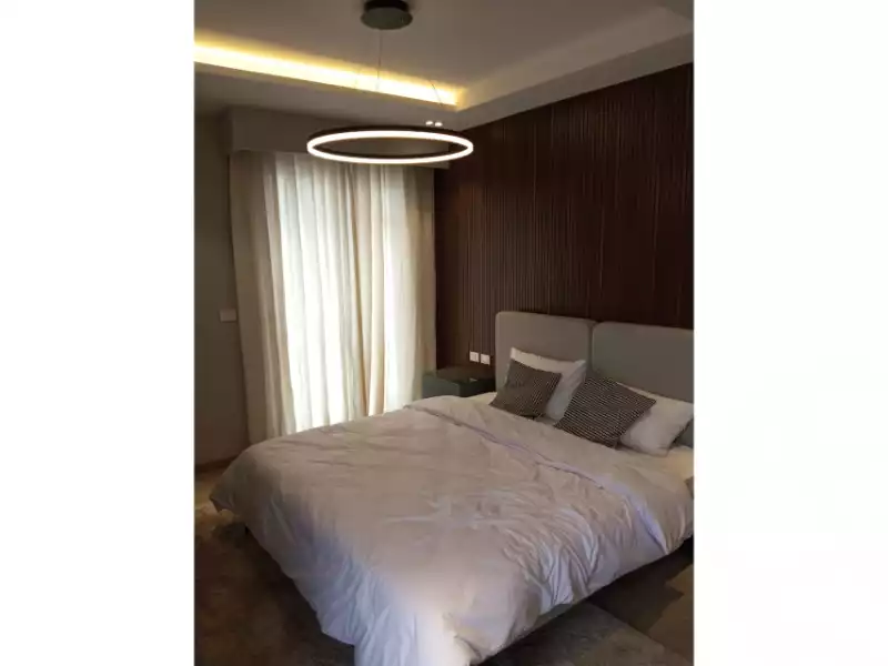 https://aqarmap.com.eg/en/listing/6015512-for-sale-cairo-el-sheikh-zayed-city-compounds-kmbwnd-fyldj-wyst-dr-llttwyr