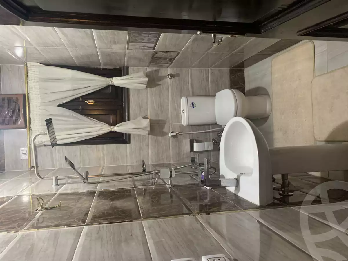 https://aqarmap.com.eg/ar/listing/6015654-for-rent-sharqia-zagazig-zagazig-city-ghasham-rd