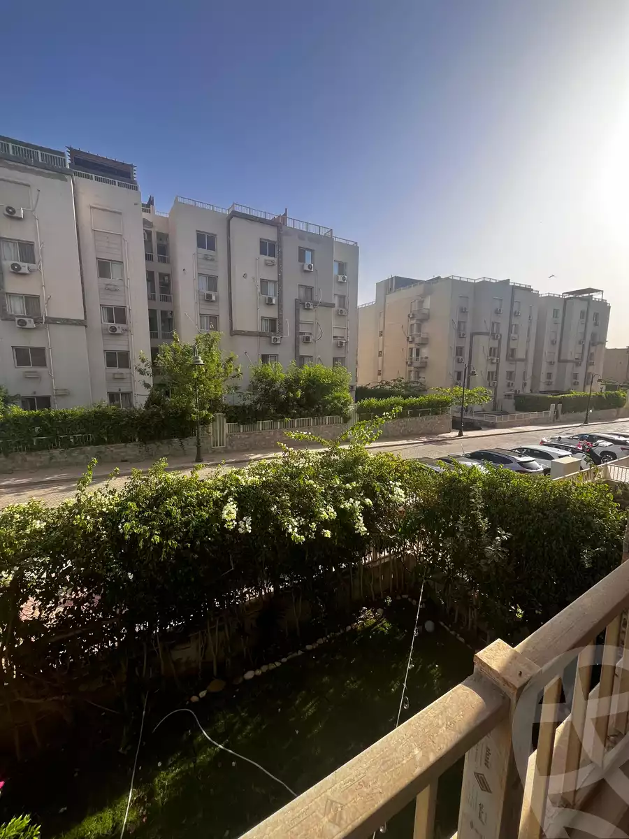 https://aqarmap.com.eg/en/listing/6016523-for-sale-cairo-new-cairo-compounds-jyd