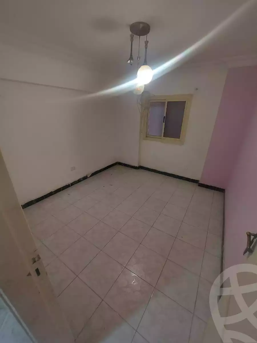 https://aqarmap.com.eg/en/listing/6016647-for-rent-cairo-helwan-helwan-el-sharkeya-heidar-st
