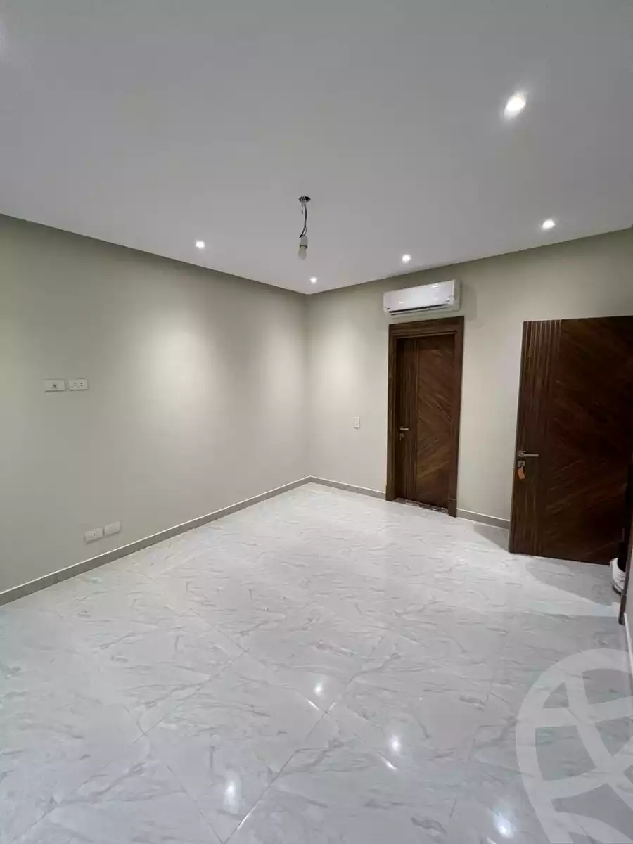 https://aqarmap.com.eg/en/listing/6017861-for-rent-cairo-6th-of-october-compounds-october-plaza