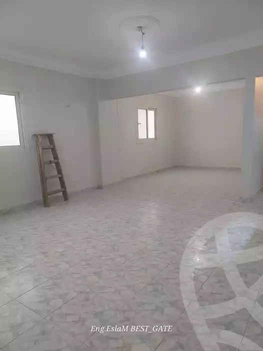 https://aqarmap.com.eg/en/listing/6019230-for-rent-cairo-mokattam-lhdb-l-ly-shareaa-9