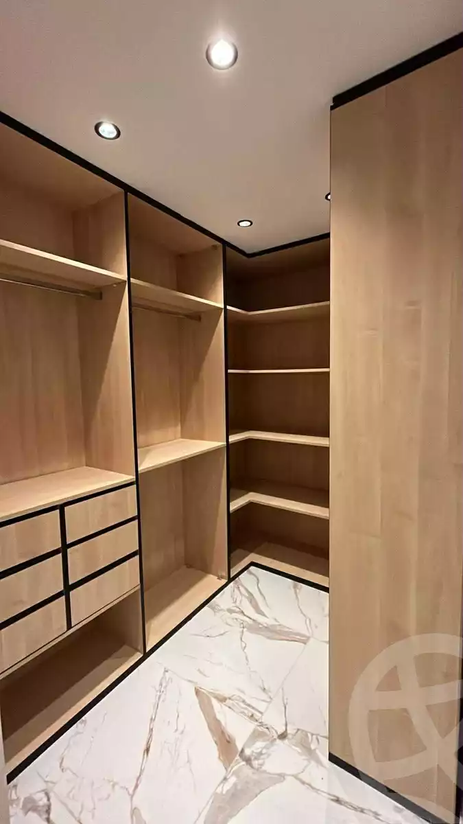 https://aqarmap.com.eg/en/listing/6020227-for-sale-cairo-ljyz-shareaa-morad  charel degol