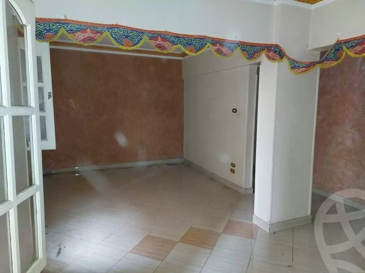 https://aqarmap.com.eg/en/listing/6020254-for-rent-cairo-mokattam-lhdb-l-ly-madinat-el-togaryen-al-togaryeen-city-st