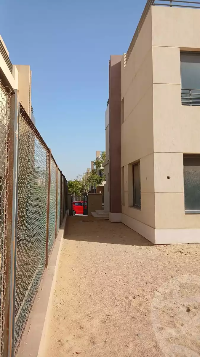 https://aqarmap.com.eg/en/listing/6020936-for-sale-cairo-el-sheikh-zayed-city-compounds-alma