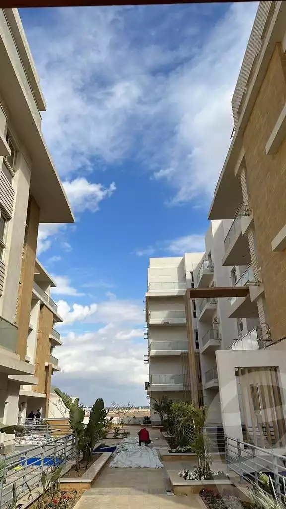 https://aqarmap.com.eg/ar/listing/6021490-for-sale-cairo-6th-of-october-compounds-mountain-view-icity-october-mv-park-mountain-view-icity-october