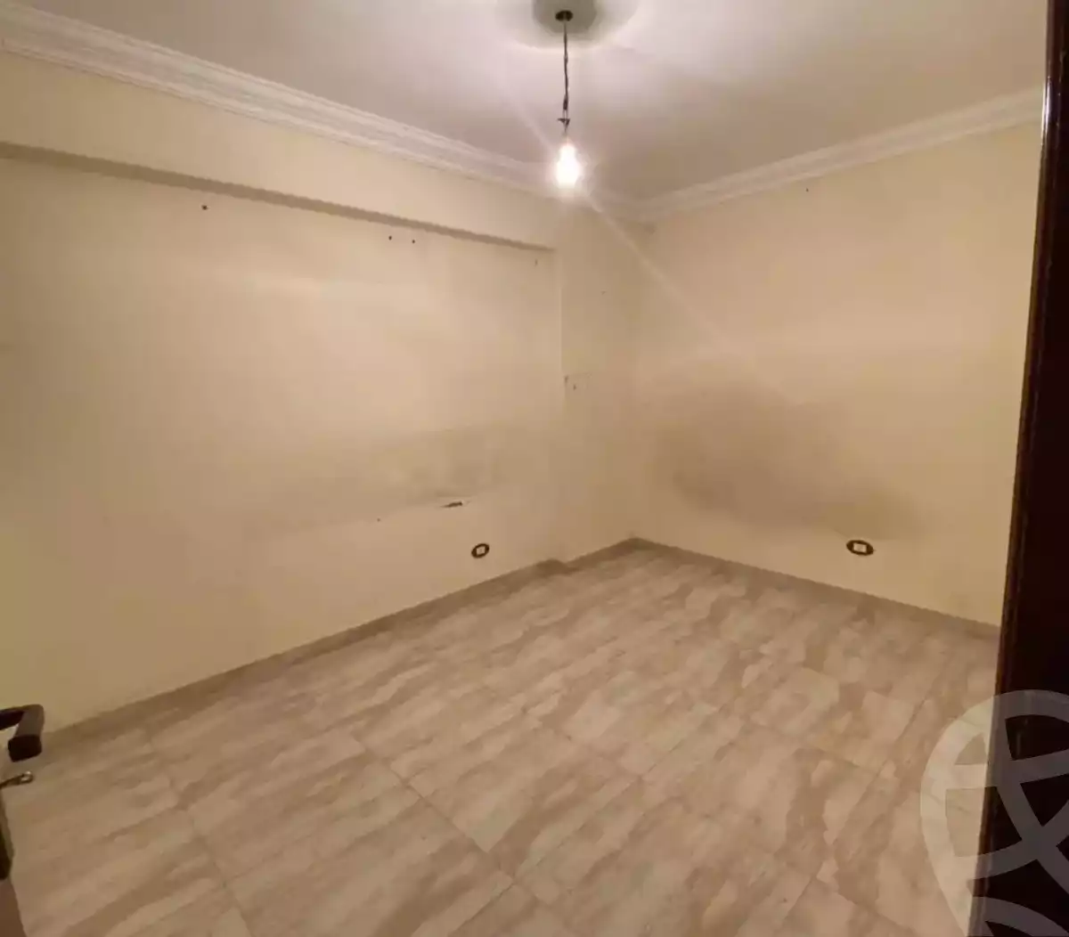 https://aqarmap.com.eg/en/listing/6021557-for-sale-alexandria-mht-lrml-al-namoss-square
