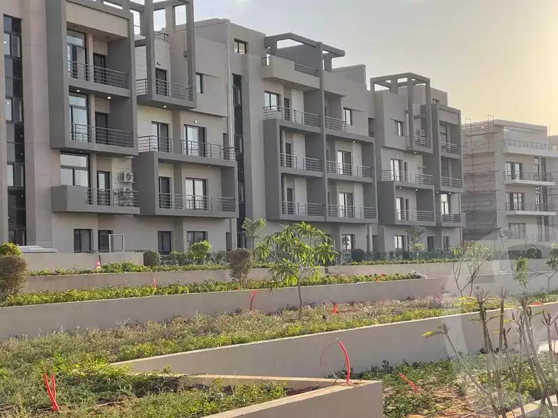https://aqarmap.com.eg/en/listing/6023183-for-sale-cairo-new-cairo-compounds-fifth-square