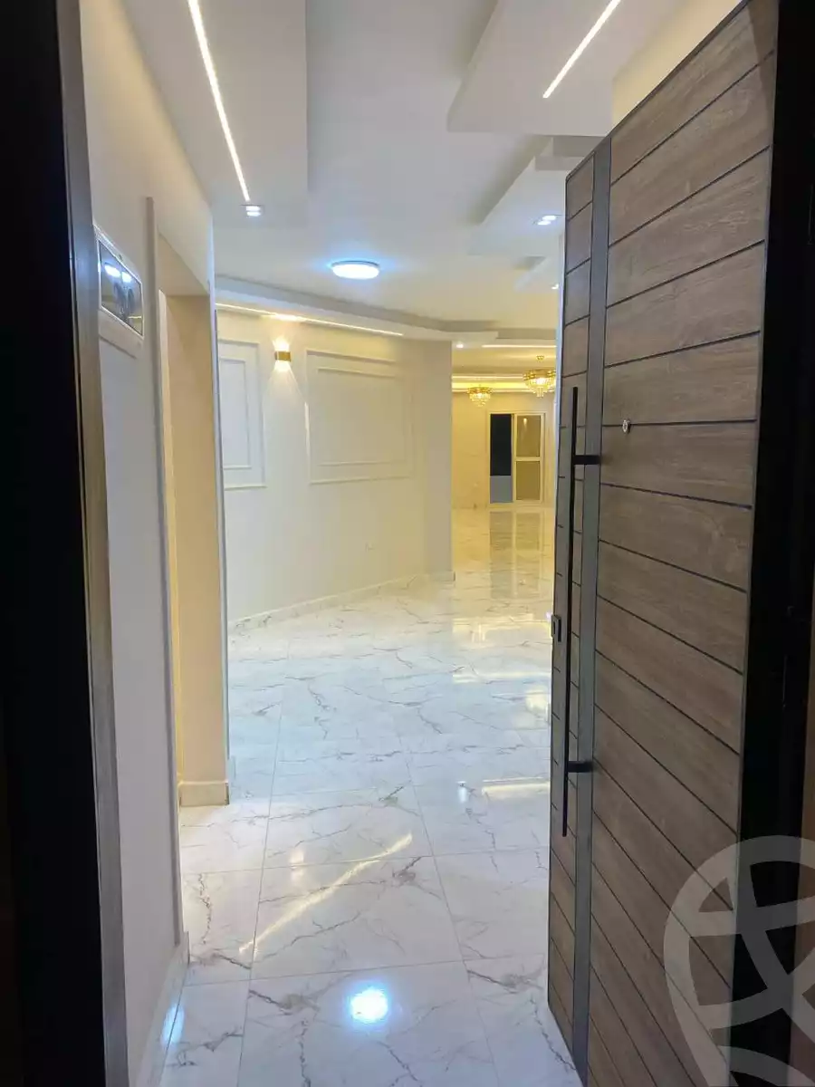 https://aqarmap.com.eg/en/listing/6025003-for-sale-cairo-helwan-helwan-el-sharkeya-mostafa-safwat-st