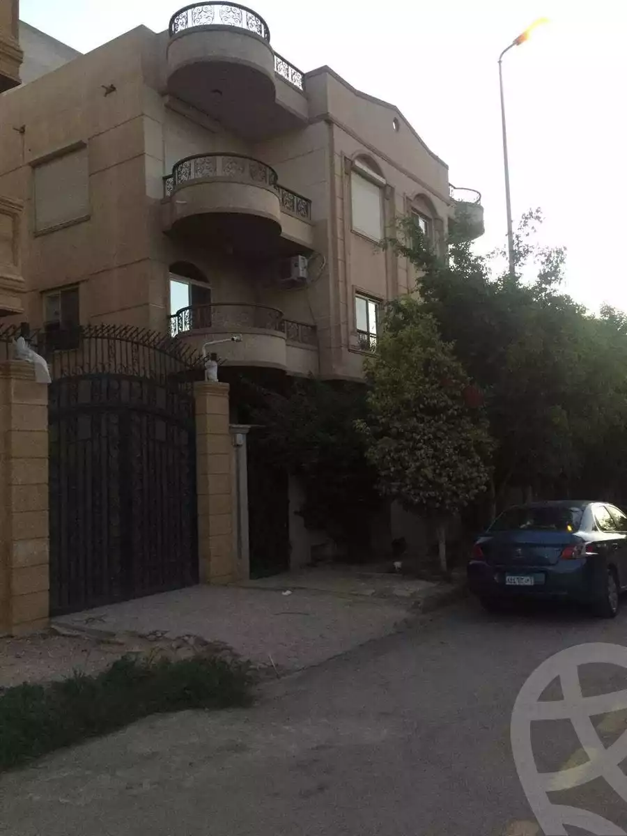 https://aqarmap.com.eg/ar/listing/6026209-for-sale-cairo-new-cairo-el-narges-el-narges-2-pilot-halawany-st
