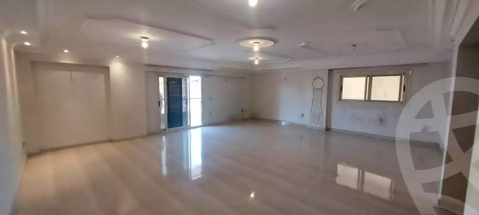 https://aqarmap.com.eg/ar/listing/6026930-for-sale-cairo-mokattam-lhdb-l-ly-shareaa-9