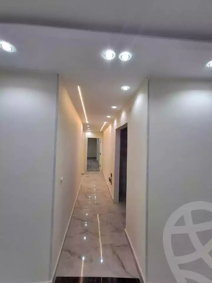 https://aqarmap.com.eg/en/listing/6028337-for-sale-cairo-mokattam-lhdb-l-ly-el-naforah-square