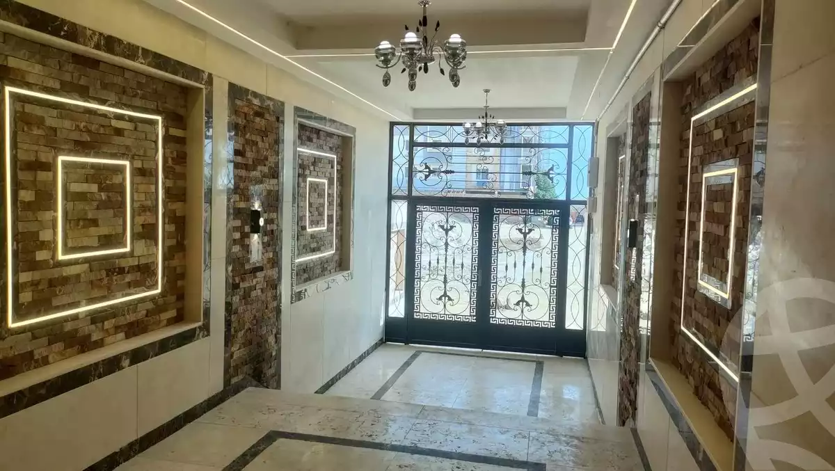 https://aqarmap.com.eg/en/listing/6028979-for-sale-cairo-mokattam-el-hadabah-el-wosta-el-mantaqa-el-olaa-el-sallab-st