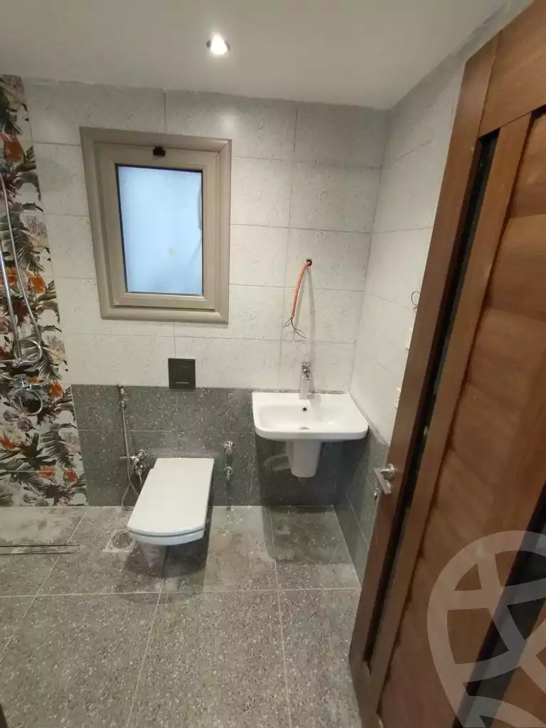 https://aqarmap.com.eg/en/listing/5809595-for-rent-cairo-new-cairo-compounds-moon-valley