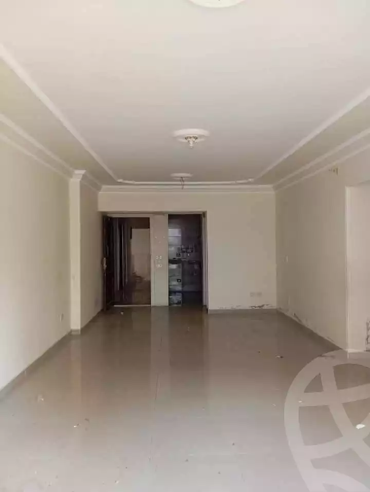 https://aqarmap.com.eg/en/listing/6029963-for-rent-alexandria-ganaklis-shr-mrtdy-bsh