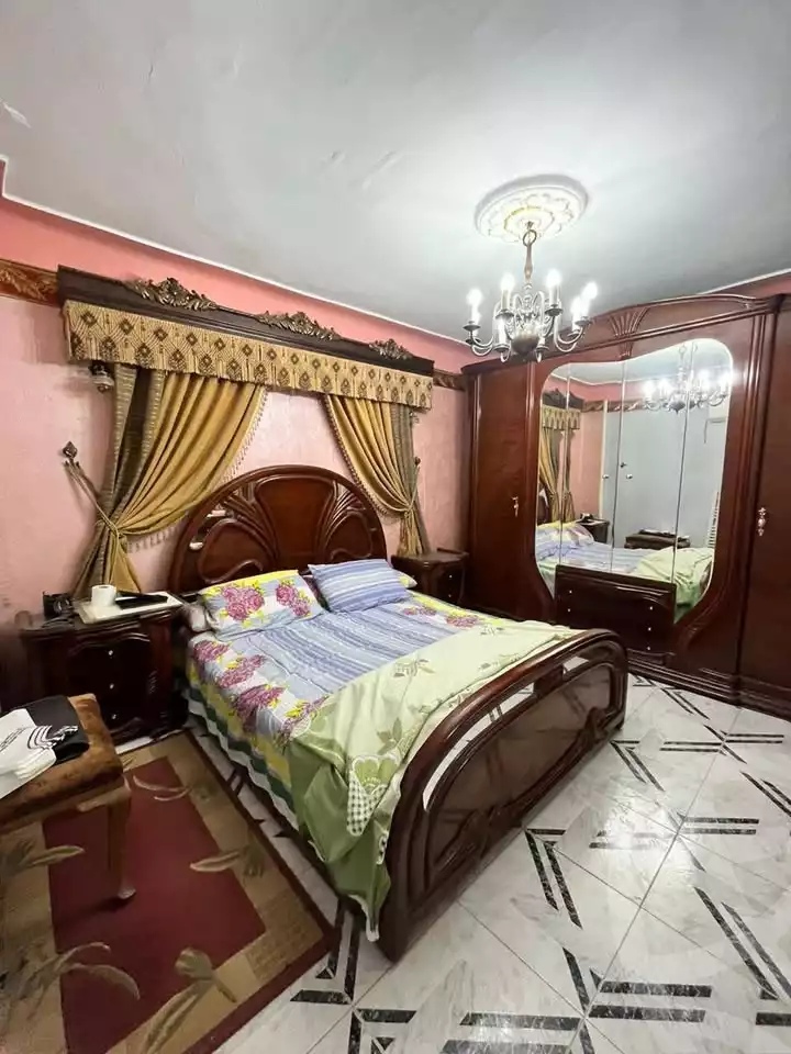 https://aqarmap.com.eg/ar/listing/6030693-for-sale-alexandria-l-jmy-lbytsh-el-hanafeya-st