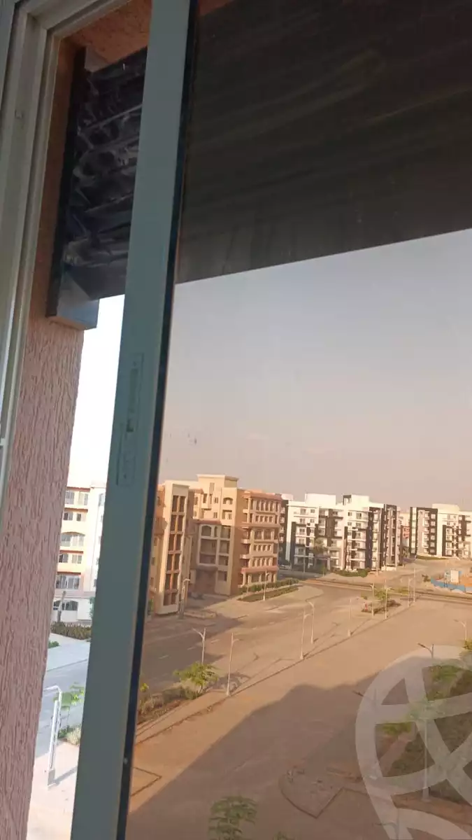 https://aqarmap.com.eg/ar/listing/5462239-for-sale-cairo-new-administrative-capital-r3-mamsha-views