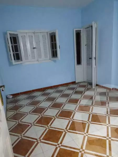 https://aqarmap.com.eg/ar/listing/6032750-for-sale-alexandria-l-jmy-bw-ywsf-el-forn-st