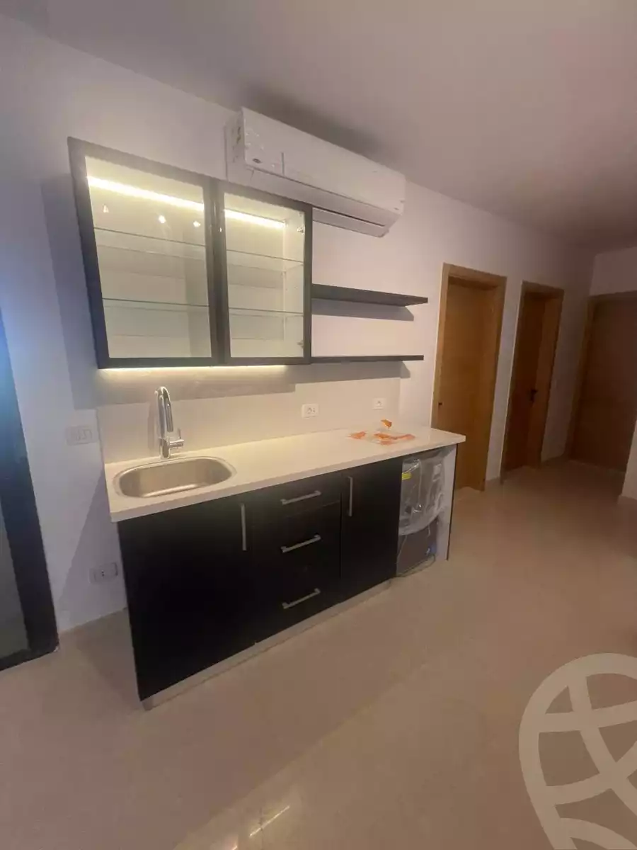 https://aqarmap.com.eg/en/listing/6034138-for-rent-cairo-el-sheikh-zayed-city-compounds-kmbwnd-wyst-twn-swdyk
