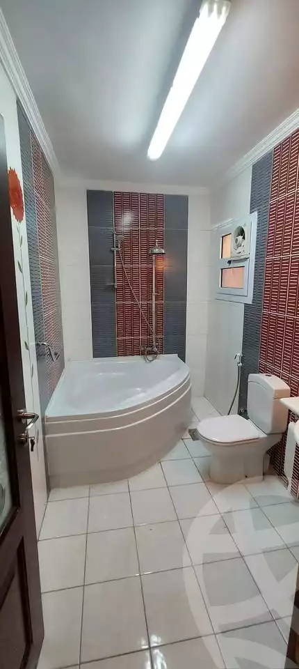 https://aqarmap.com.eg/ar/listing/6035027-for-sale-cairo-mokattam-lhdb-l-ly-shareaa-9