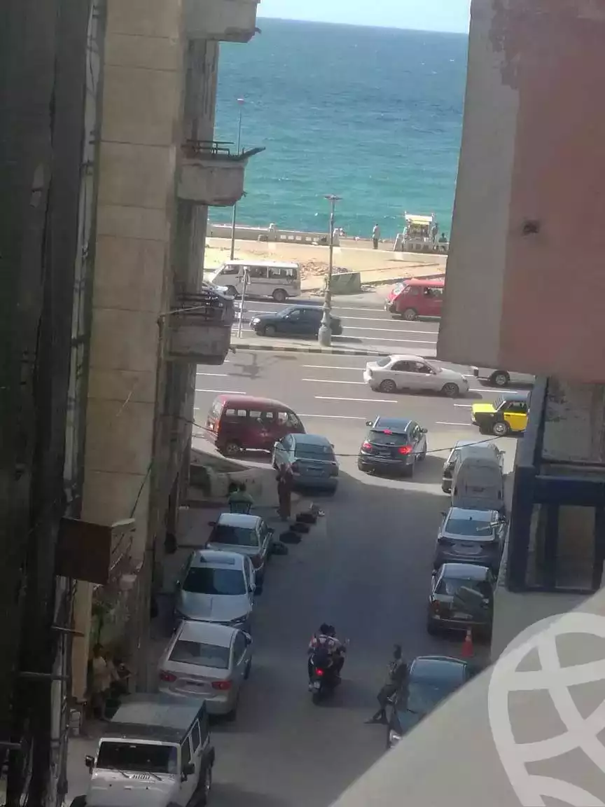 https://aqarmap.com.eg/ar/listing/6037388-for-sale-alexandria-lauran-mohammed-al-eqbal-st