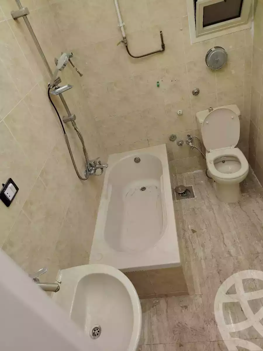 https://aqarmap.com.eg/en/listing/6037558-for-sale-cairo-6th-of-october-hadaeq-october-kmbwnd-fy-hdyq-ktwbr-el-fardoos-city
