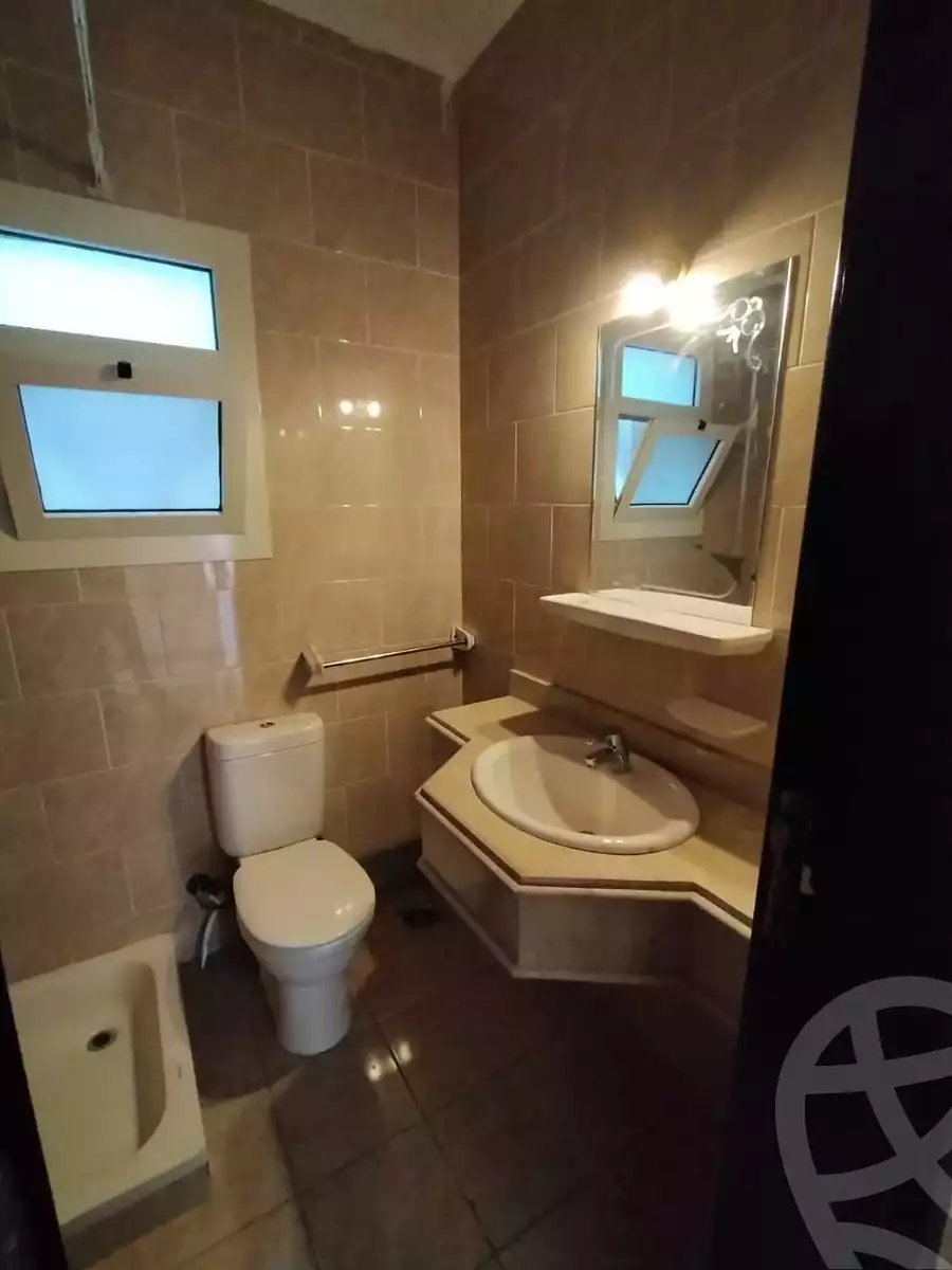https://aqarmap.com.eg/en/listing/6039165-for-sale-cairo-el-sheikh-zayed-city-compounds-dh-drys
