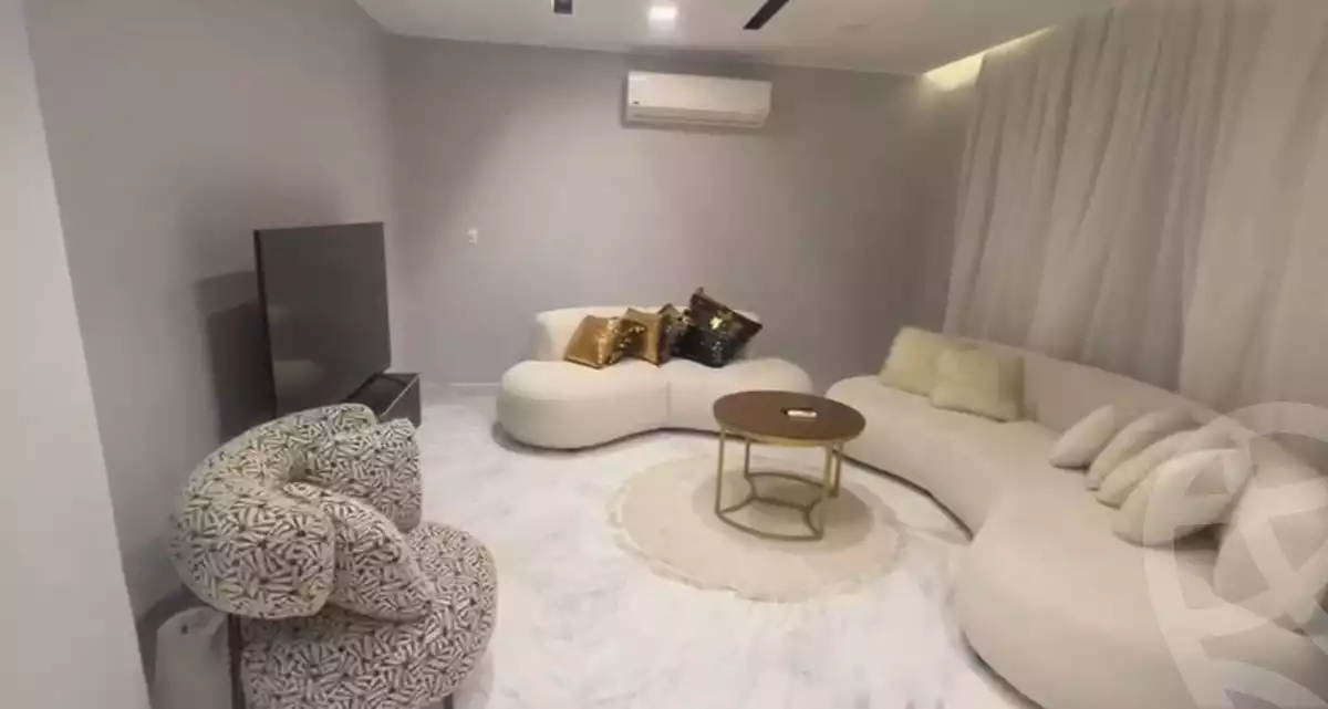 https://aqarmap.com.eg/en/listing/6039232-for-sale-cairo-el-sheikh-zayed-city-compounds-the-courtyard