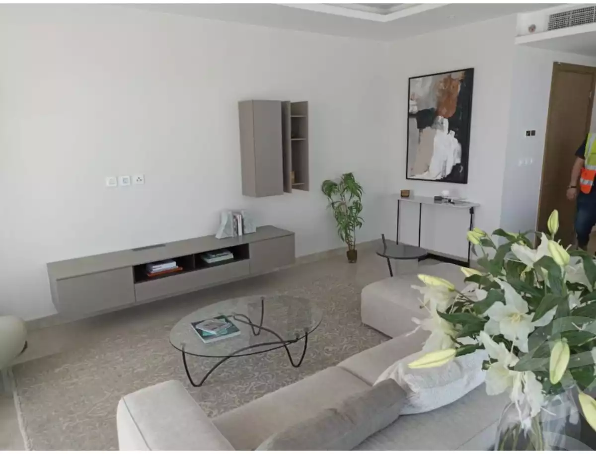 https://aqarmap.com.eg/en/listing/6039487-for-sale-cairo-el-sheikh-zayed-city-compounds-zyd-wr-llttwyr-z-tower