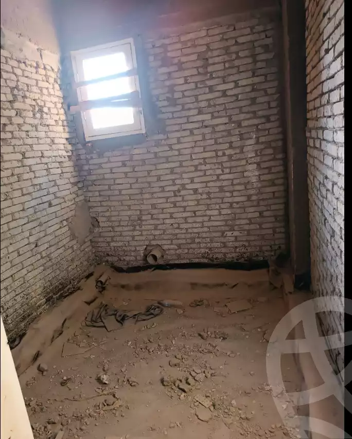 https://aqarmap.com.eg/en/listing/6041053-for-sale-cairo-15th-of-may-mjwr-31