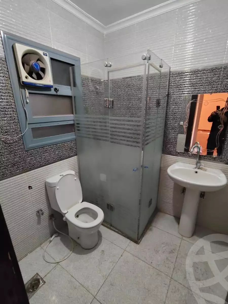 https://aqarmap.com.eg/ar/listing/6042607-for-rent-cairo-mokattam-lhdb-l-ly