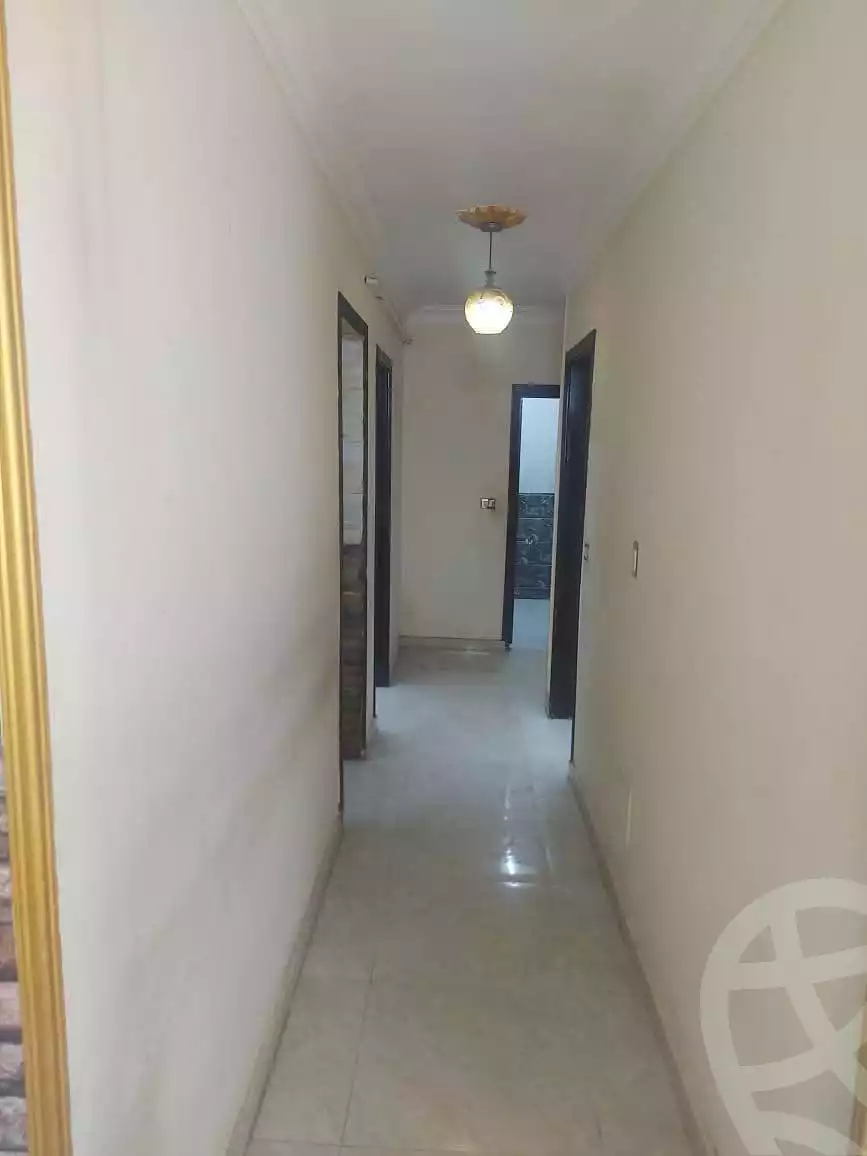 https://aqarmap.com.eg/en/listing/6044043-for-sale-cairo-helwan-helwan-el-sharkeya-mostafa-safwat-st