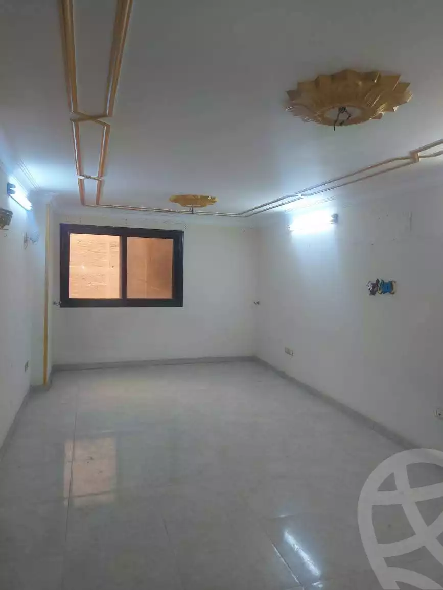 https://aqarmap.com.eg/en/listing/6044043-for-sale-cairo-helwan-helwan-el-sharkeya-mostafa-safwat-st