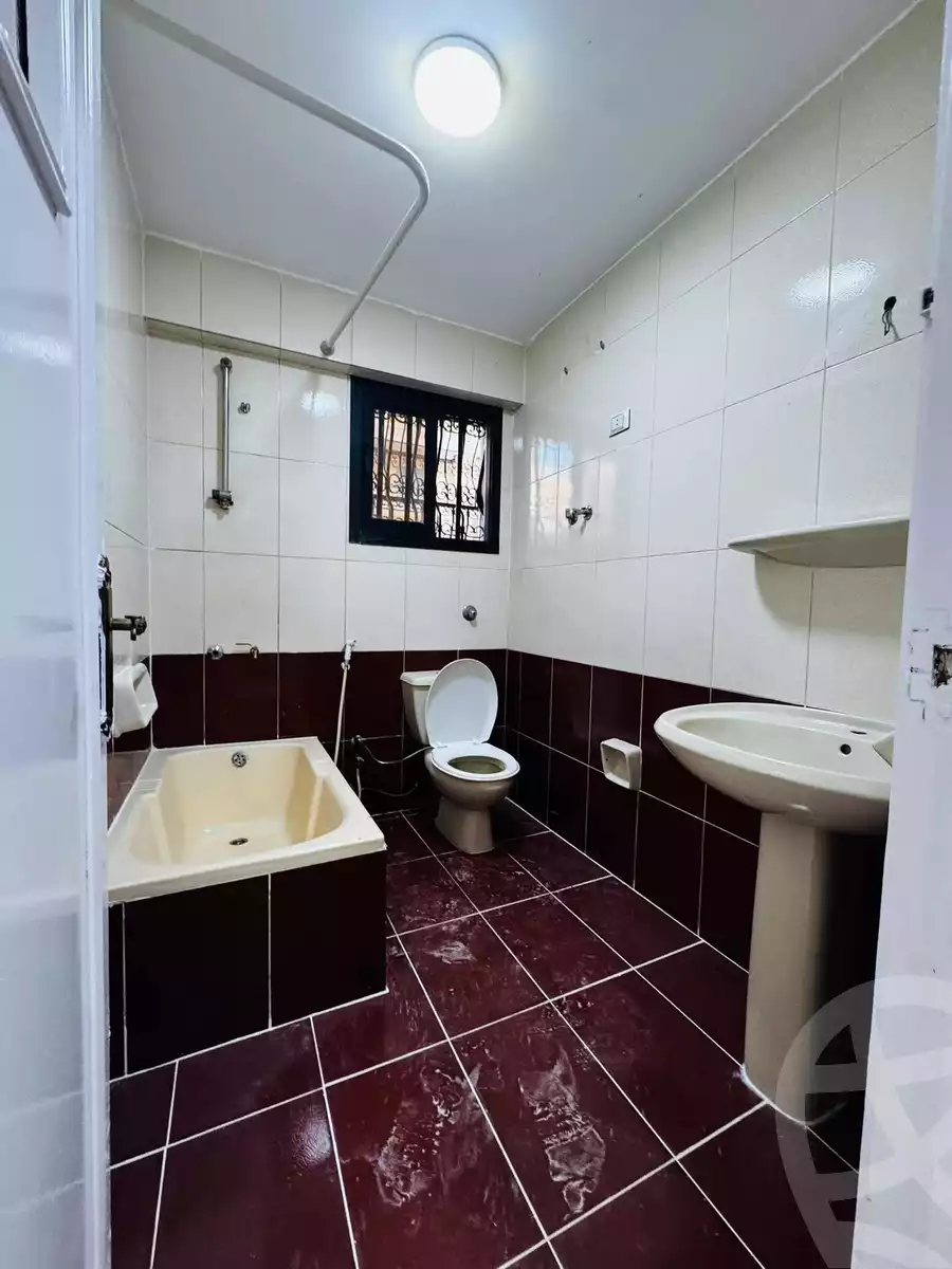 https://aqarmap.com.eg/en/listing/6044759-for-sale-alexandria-l-jmy-el-hanouvel-el-zahraa-city-st