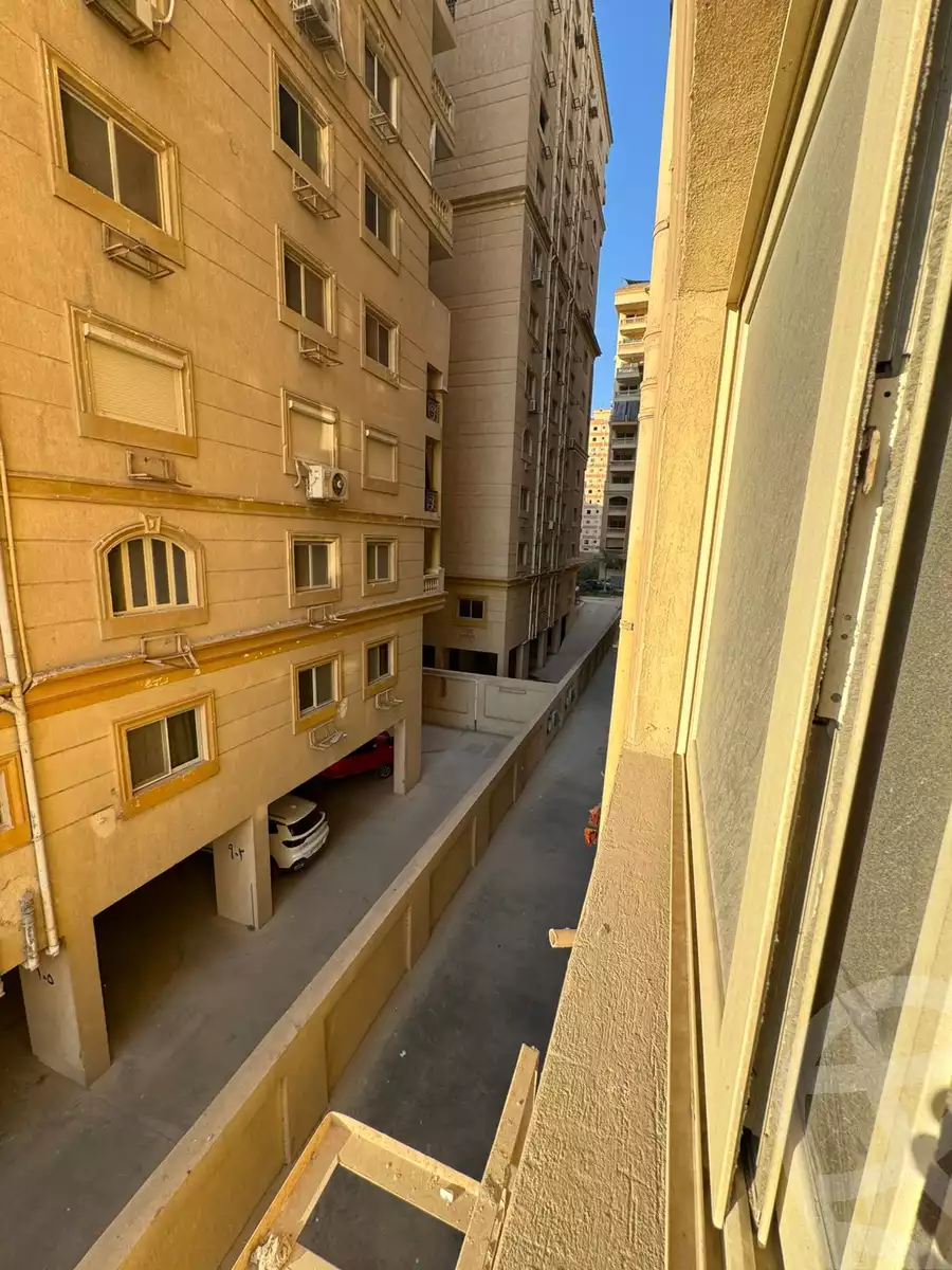 https://aqarmap.com.eg/en/listing/6045309-for-sale-cairo-al-oubour-tryq-msr-sm-yly-lshrwy-moon-city
