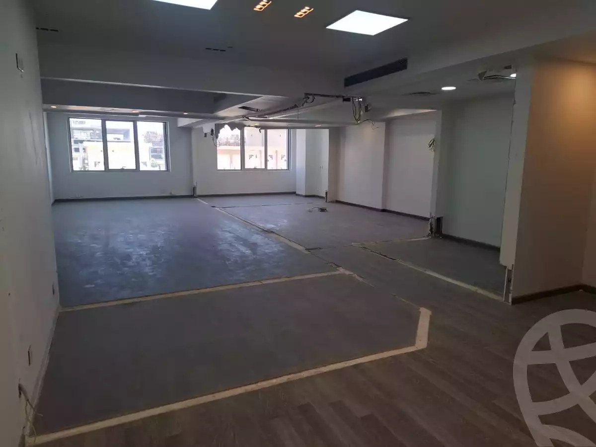 https://aqarmap.com.eg/ar/listing/6046108-for-rent-cairo-new-cairo-90th-street-south-teseen-st