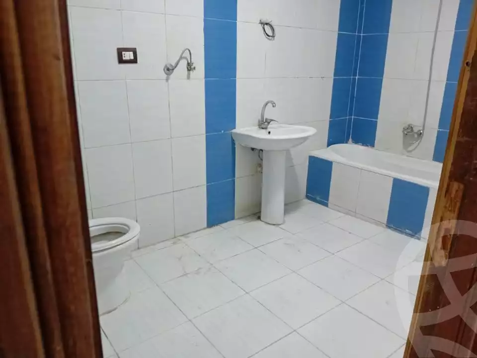 https://aqarmap.com.eg/ar/listing/6046638-for-rent-alexandria-sydy-bshr-sydy-bshr-bhry-farook-abd-al-wahab-st