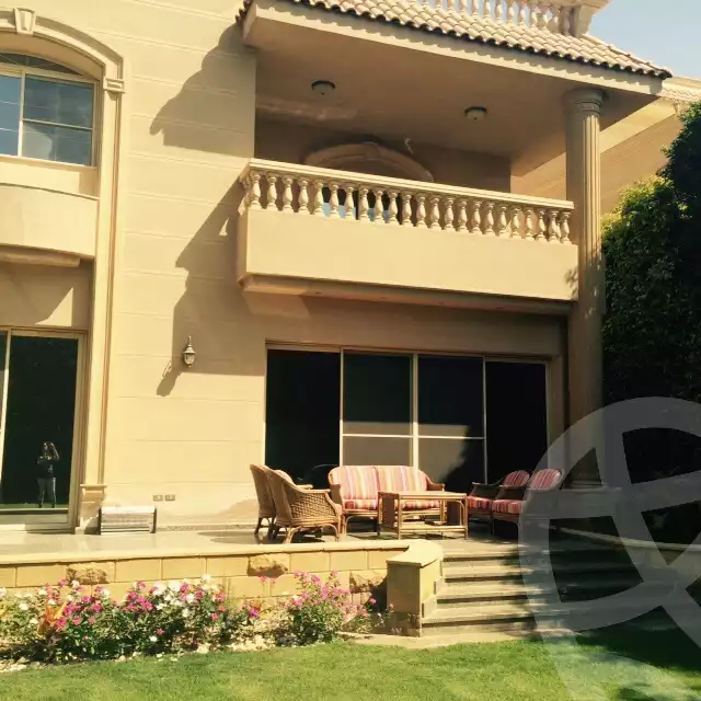 https://aqarmap.com.eg/en/listing/6048884-for-sale-cairo-6th-of-october-compounds-el-safwa