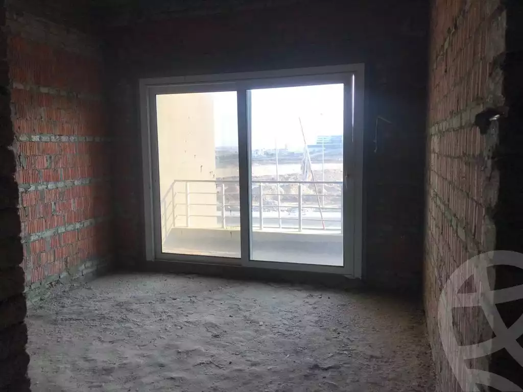 https://aqarmap.com.eg/en/listing/6048976-for-sale-cairo-el-sheikh-zayed-city-compounds-etapa