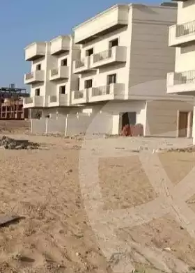 https://aqarmap.com.eg/ar/listing/6051441-for-sale-cairo-al-oubour-compounds-golf-city