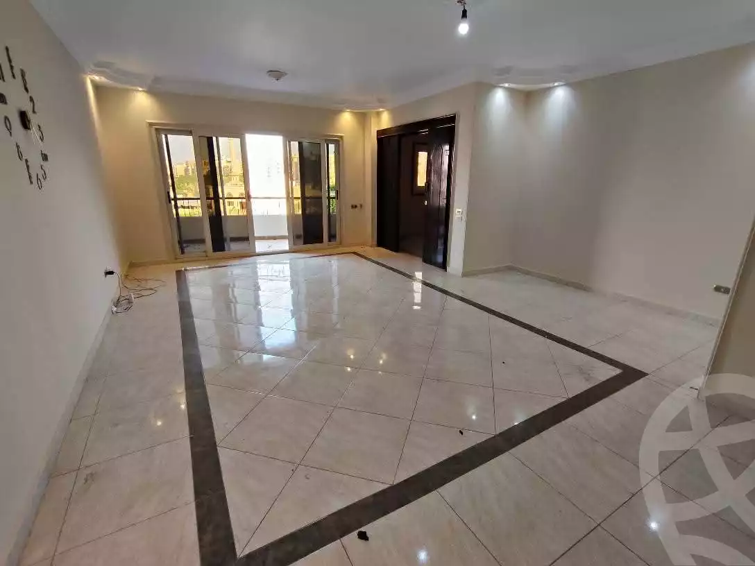 https://aqarmap.com.eg/en/listing/6051962-for-rent-cairo-mokattam-lhdb-l-ly-madinat-el-togaryen-mokatam-club-st